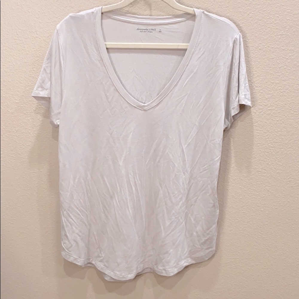 NWT Abercrombie & Fitch Soft AF tee. Size L.